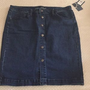 Button down knee length Skirt